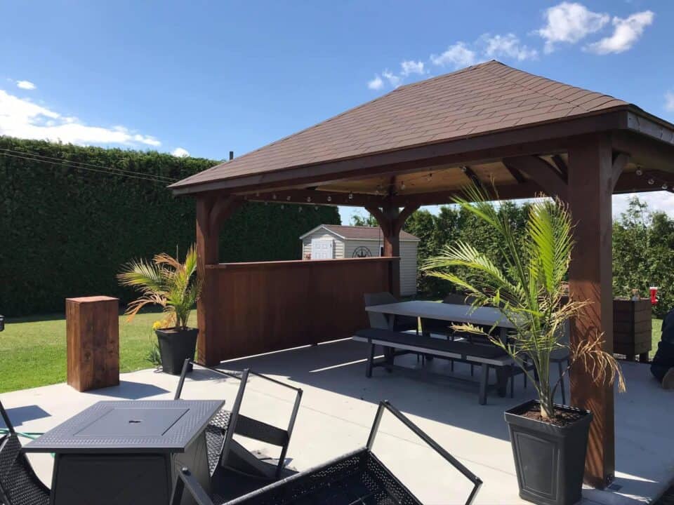 Gazebo Moderne / 12x16 / Muret avec comptoir / Teinture chocolat