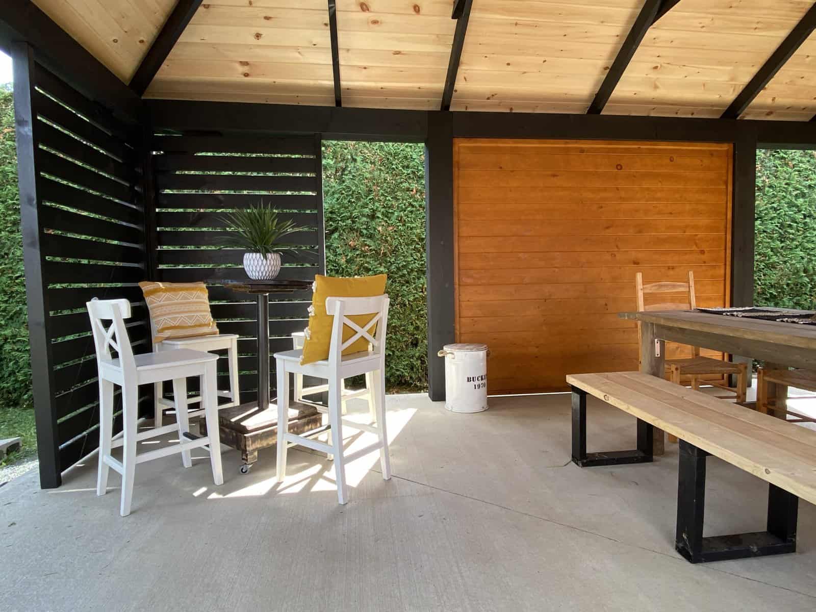 Gazebo Moderne / Mur fermé et store / Cannelle et Noix onyx