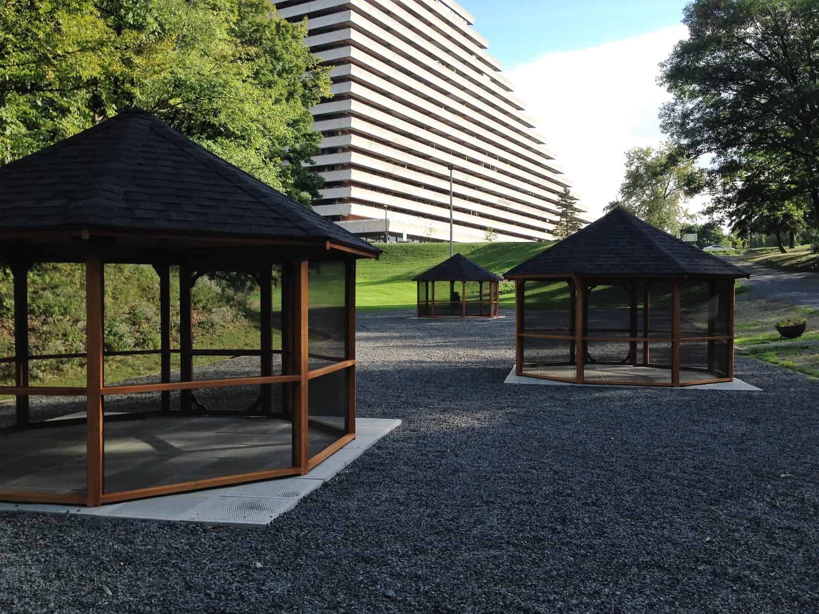 Gazebo de 14 pieds / Teinture Cannelle